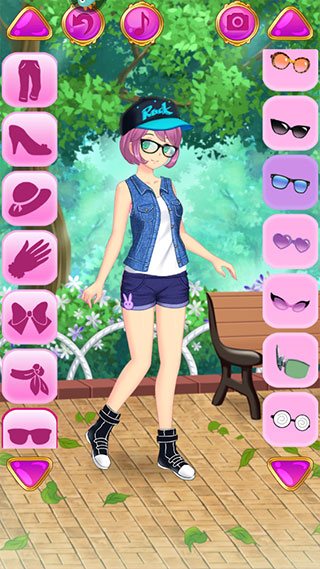 时尚女孩的装扮秀